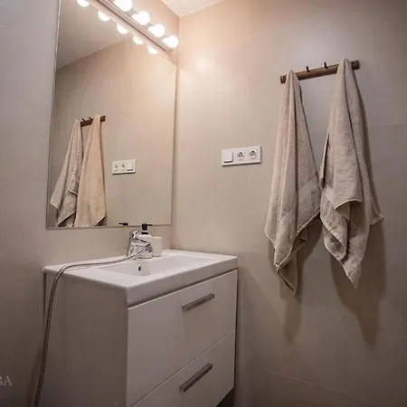 Skyline With Pool - Floor 26 - Free Parking * Málaga